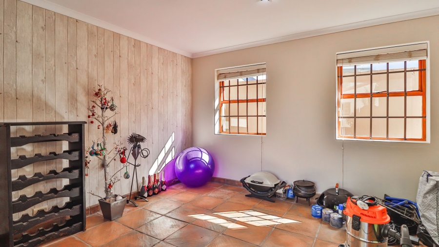 5 Bedroom Property for Sale in Miramar Eastern Cape
